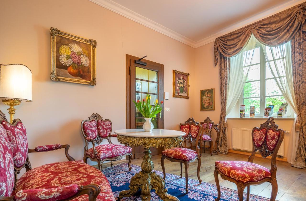 Romantisches Hotel Zur Post برودنباخ المظهر الخارجي الصورة